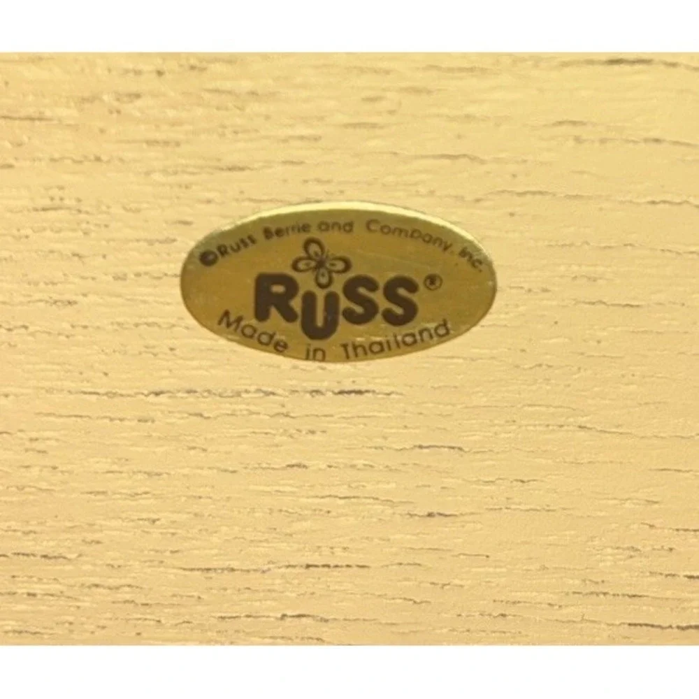 Russ Berrie Dollhouse‎ Hutch Easter Display Cabinet 9x5x2